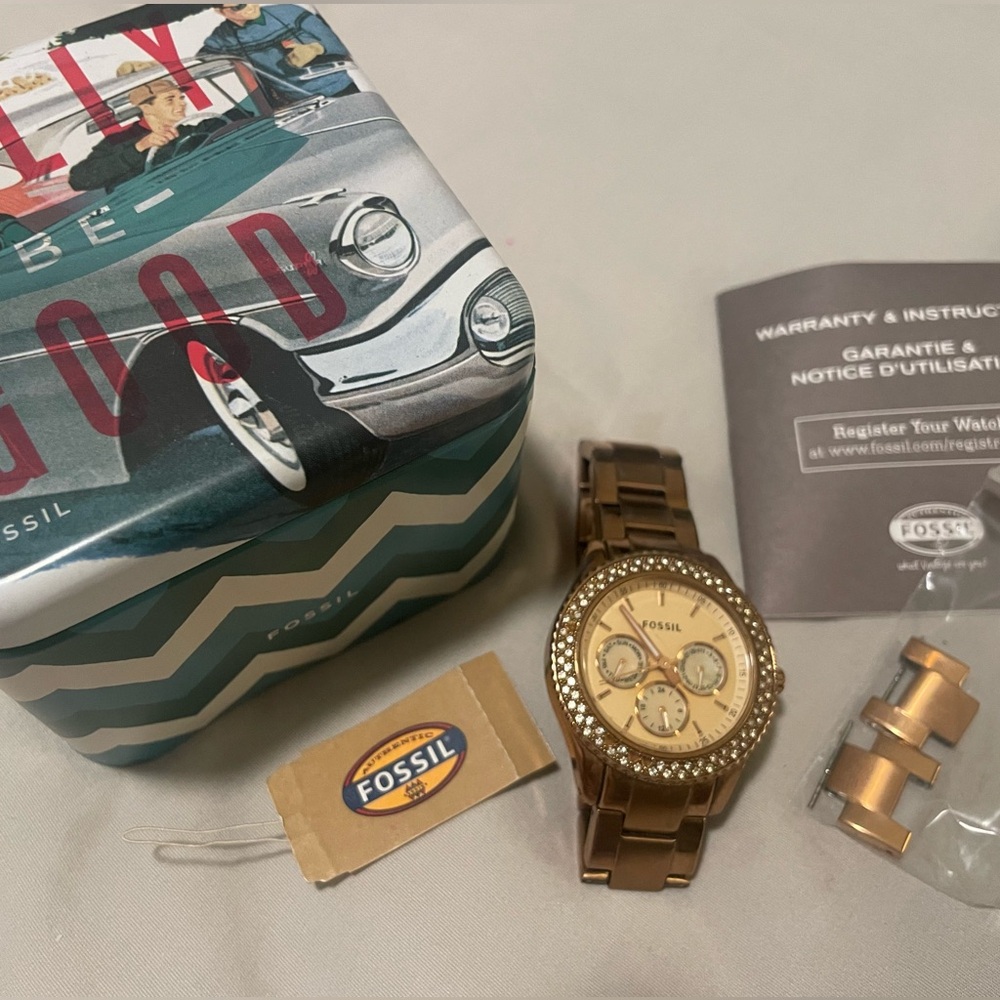 Fossil Rose Gold Women’s Watch with Crystal Accents - Picture 8 of 8